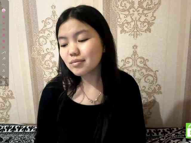 MagdalenaAlouf webcam