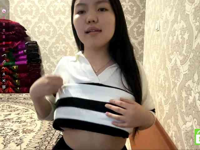 MagdalenaAlouf webcam