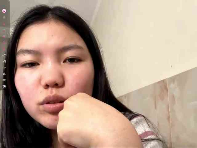 MagdalenaAlouf webcam