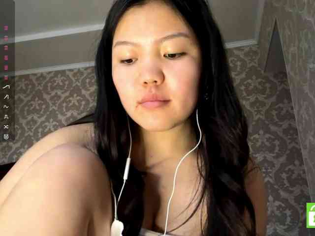 MagdalenaAlouf webcam