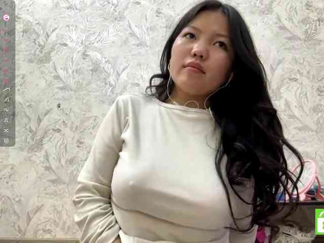 MagdalenaAlouf webcam