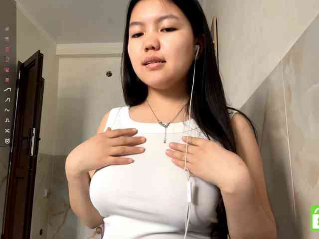 MagdalenaAlouf webcam