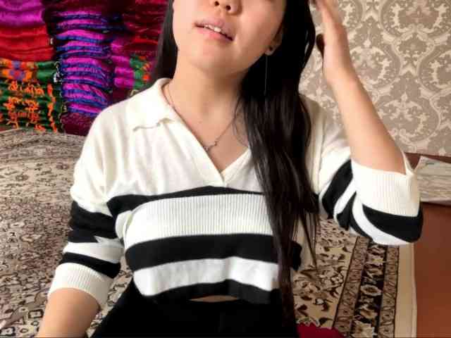 MagdalenaAlouf webcam