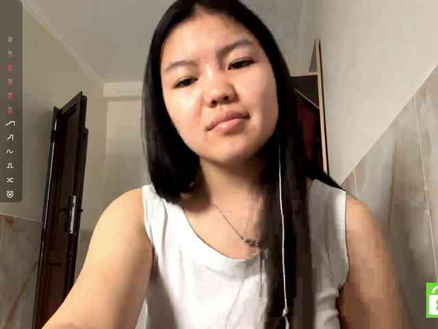 MagdalenaAlouf webcam