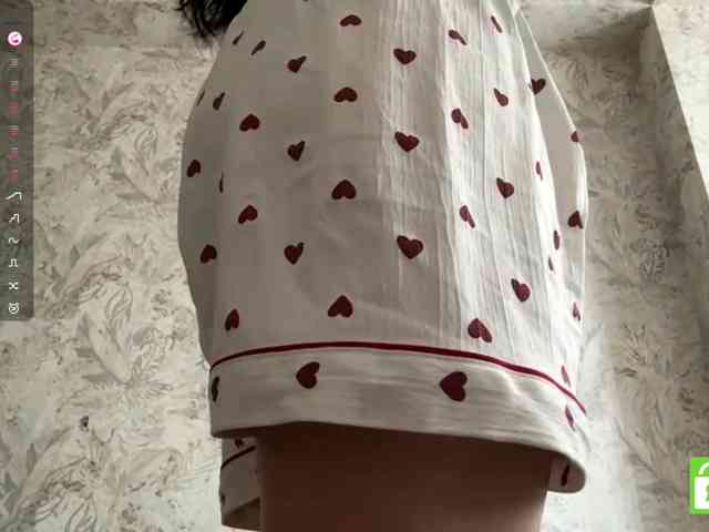 MagdalenaAlouf webcam