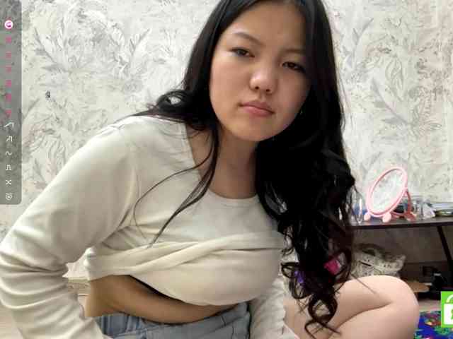 MagdalenaAlouf webcam