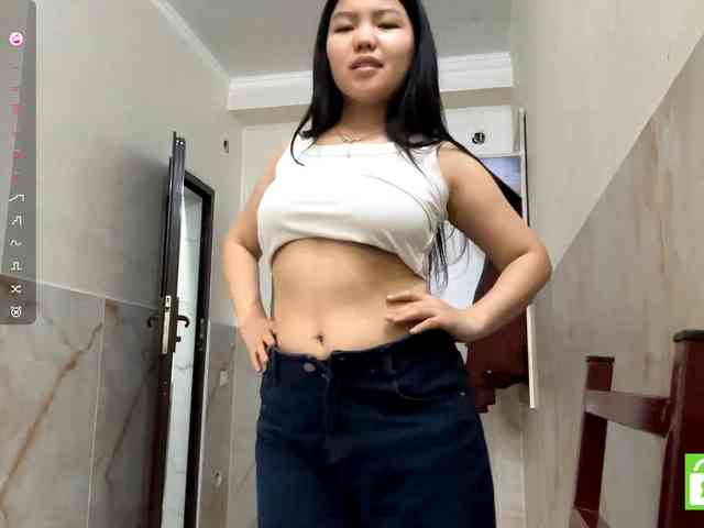 MagdalenaAlouf webcam