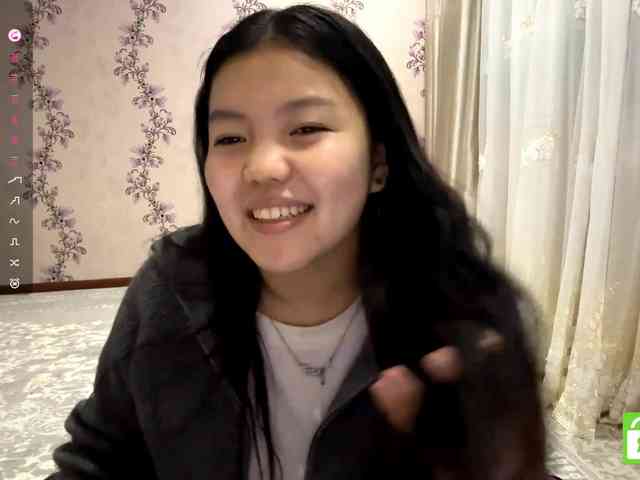 MagdalenaAlouf webcam