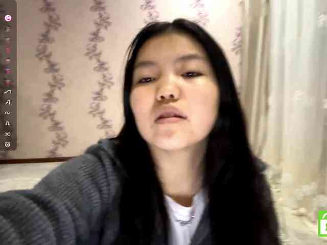 MagdalenaAlouf webcam