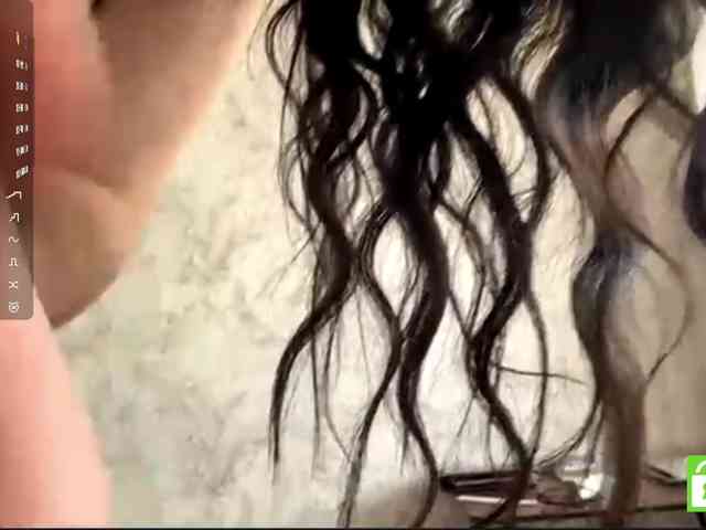 MagdalenaAlouf webcam