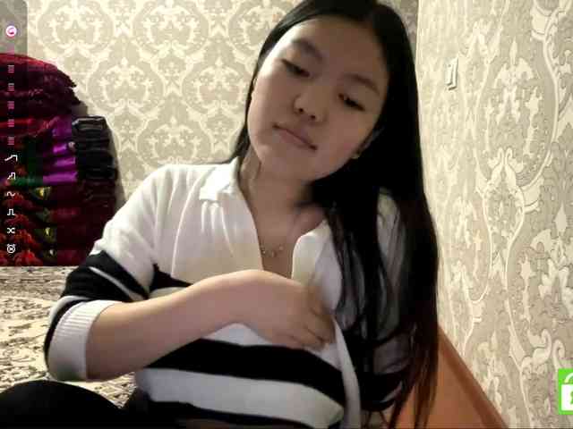 MagdalenaAlouf webcam