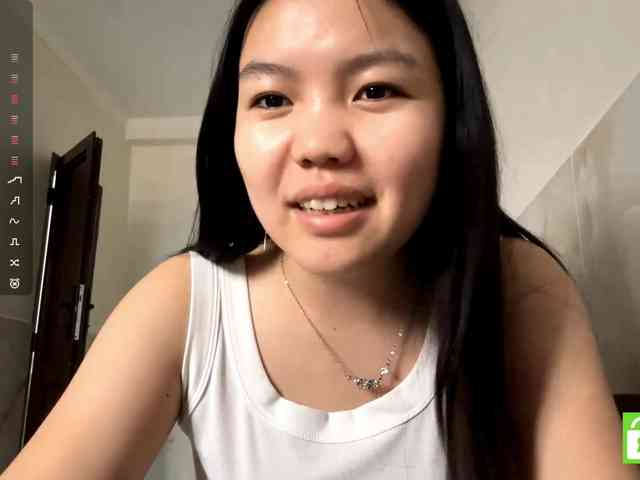 MagdalenaAlouf webcam