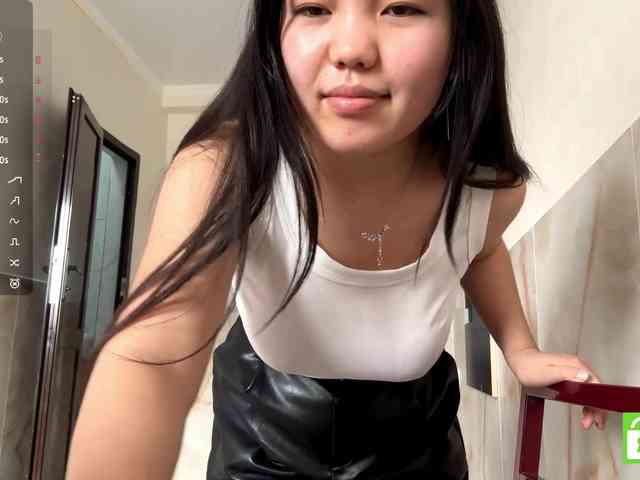 MagdalenaAlouf webcam