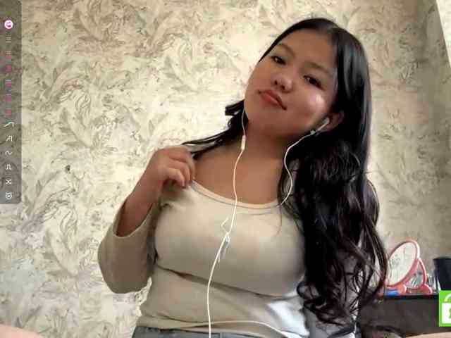 MagdalenaAlouf webcam