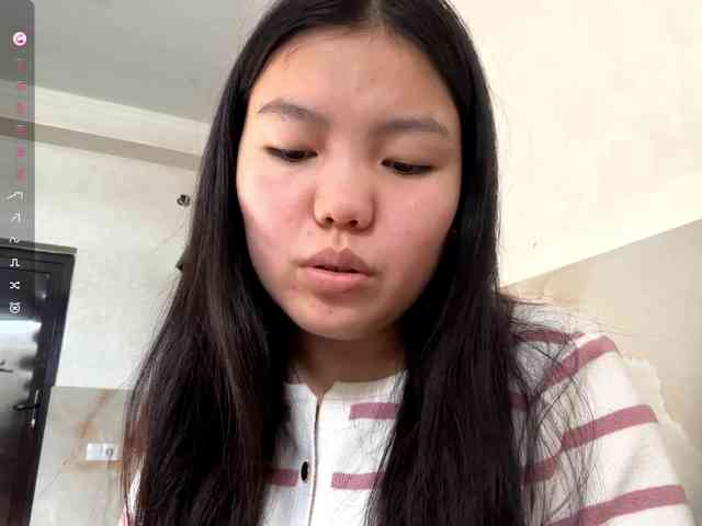 MagdalenaAlouf webcam