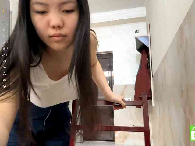 MagdalenaAlouf webcam