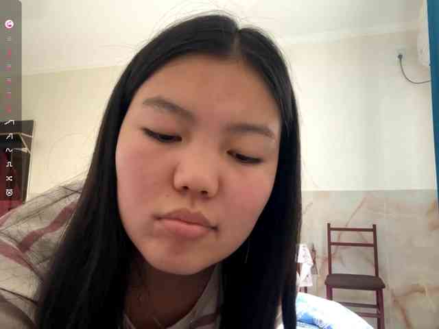 MagdalenaAlouf webcam