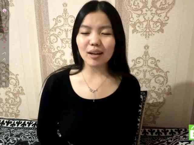 MagdalenaAlouf webcam