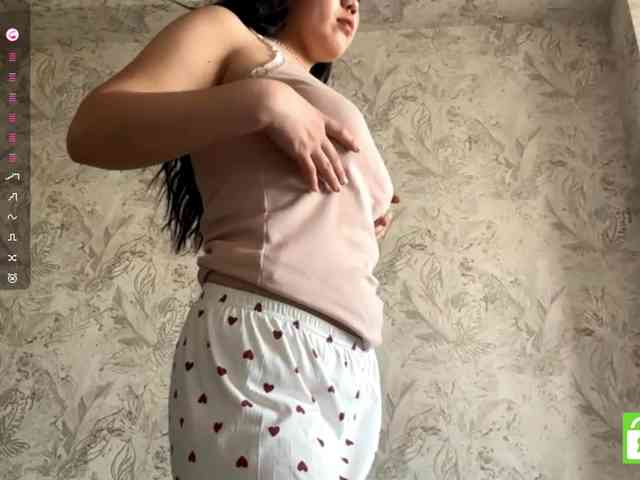 MagdalenaAlouf webcam