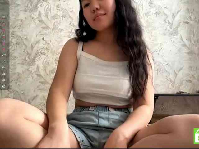 MagdalenaAlouf webcam