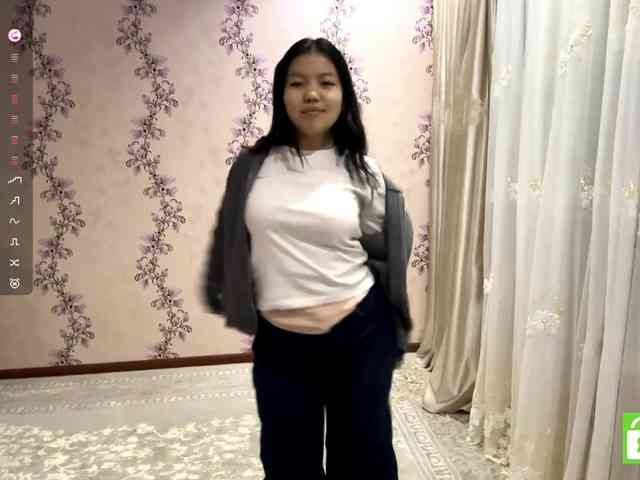 MagdalenaAlouf webcam