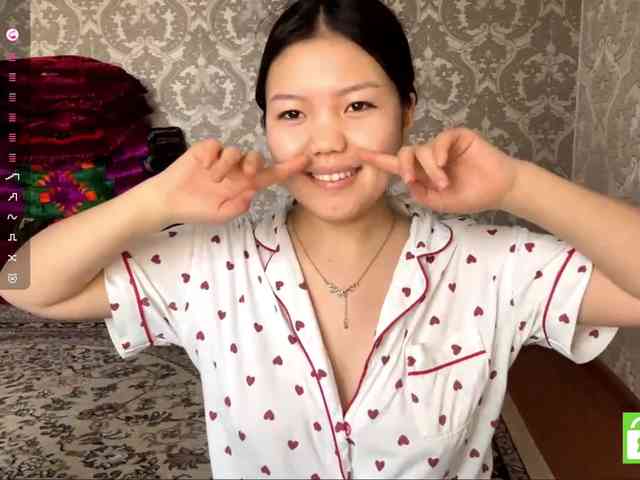 MagdalenaAlouf webcam