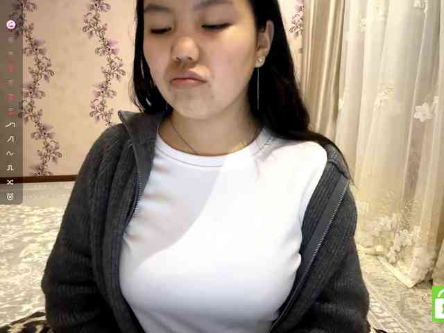 MagdalenaAlouf webcam