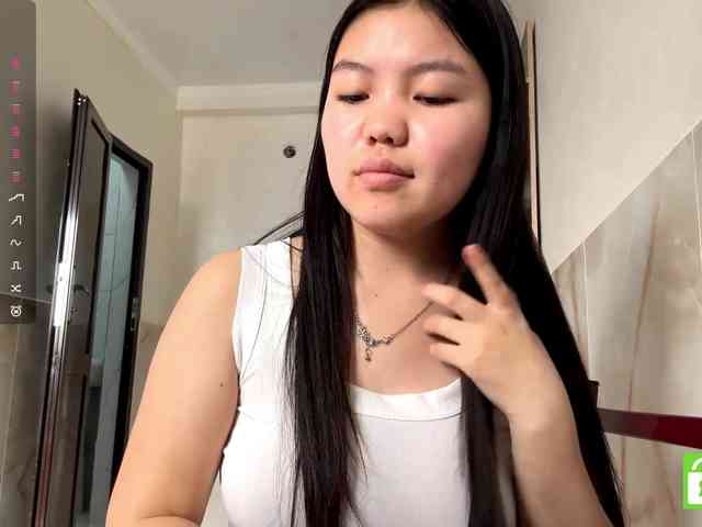 MagdalenaAlouf webcam