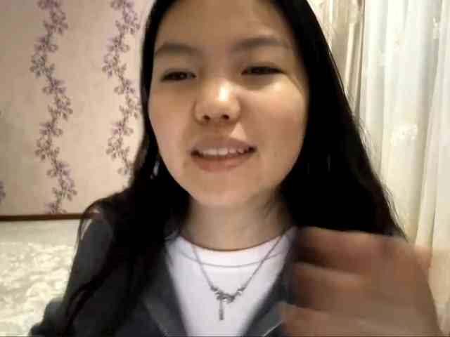 MagdalenaAlouf webcam