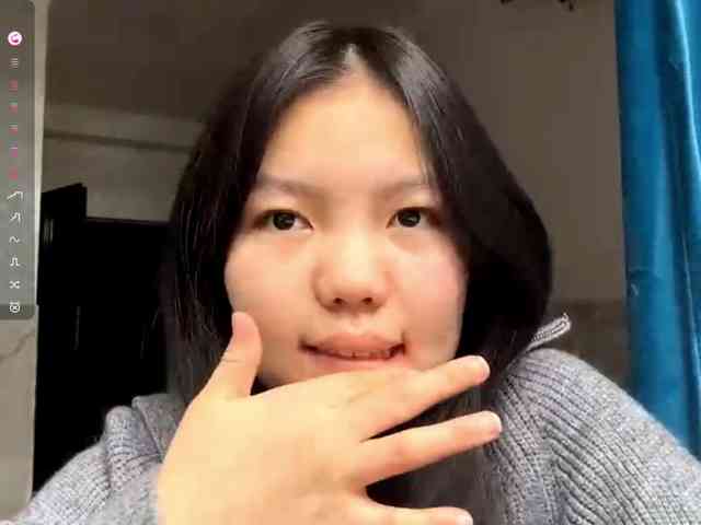 MagdalenaAlouf webcam