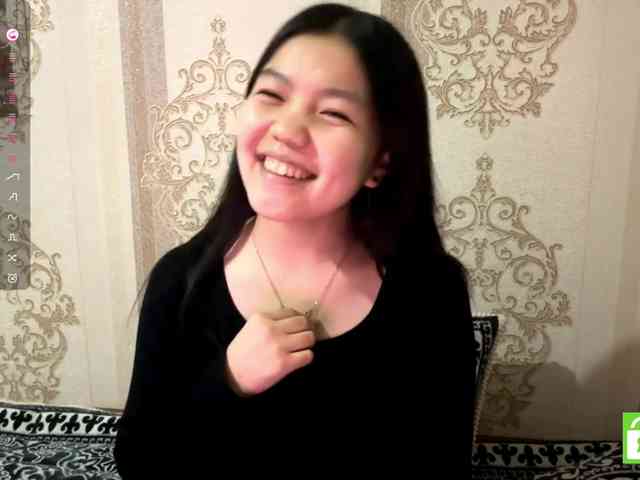 MagdalenaAlouf webcam