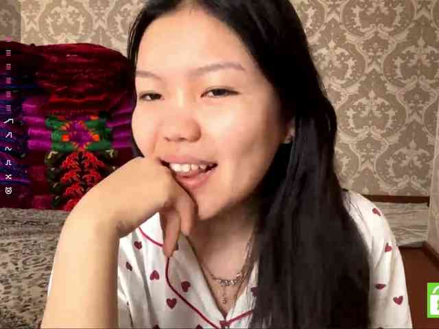 MagdalenaAlouf webcam