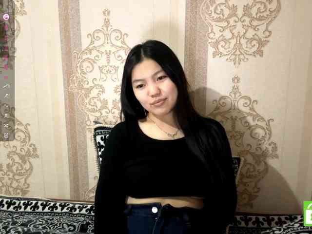 MagdalenaAlouf webcam