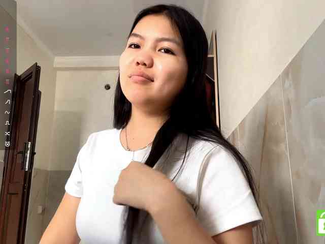 MagdalenaAlouf webcam