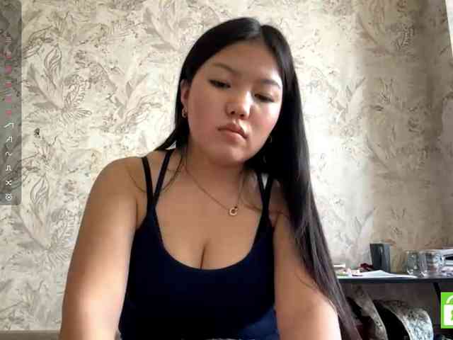 MagdalenaAlouf webcam