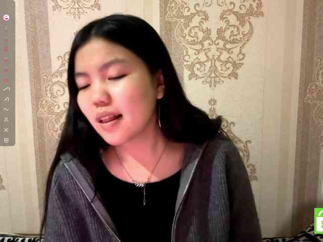 MagdalenaAlouf webcam