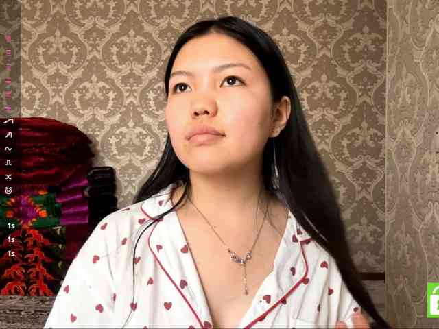 MagdalenaAlouf webcam