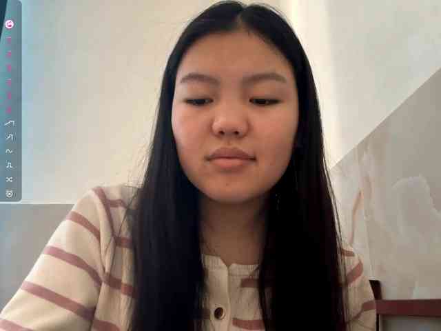 MagdalenaAlouf webcam