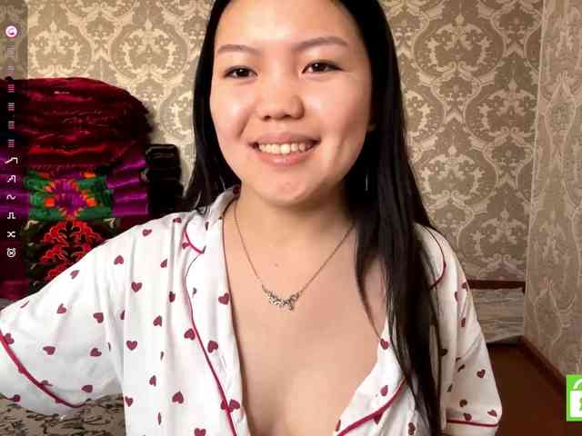 MagdalenaAlouf webcam