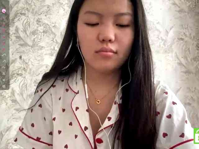 MagdalenaAlouf webcam