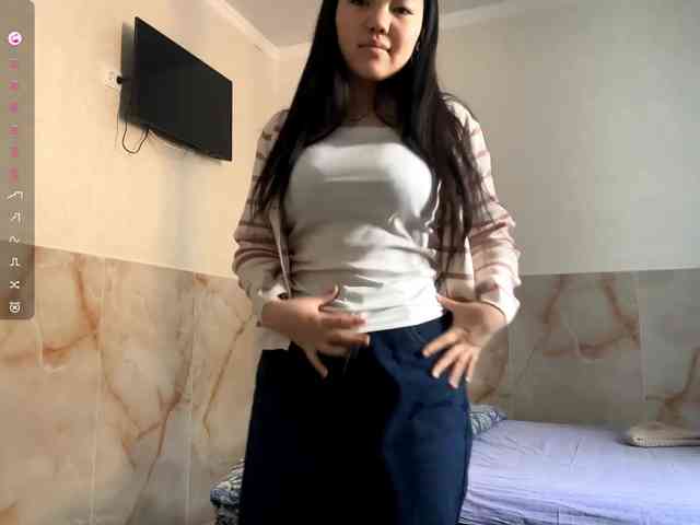 MagdalenaAlouf webcam