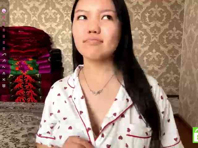 MagdalenaAlouf webcam