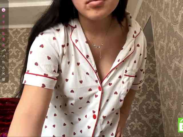 MagdalenaAlouf webcam