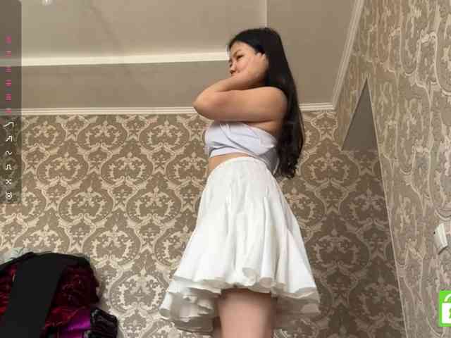 MagdalenaAlouf webcam