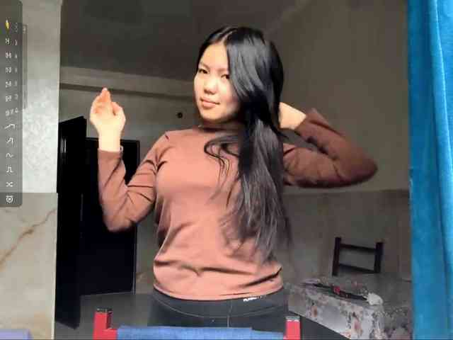 MagdalenaAlouf webcam