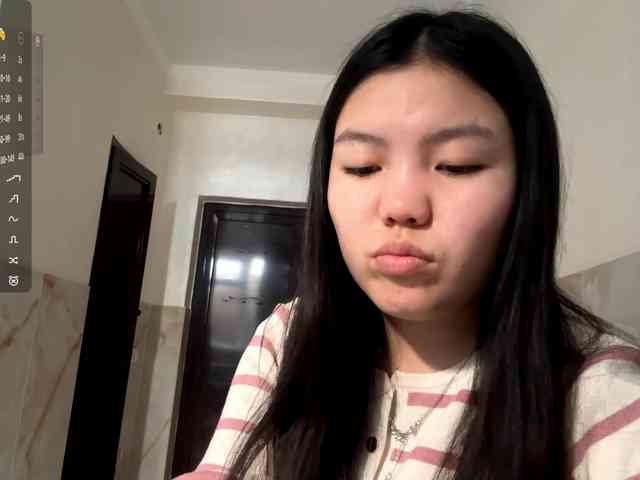 MagdalenaAlouf webcam