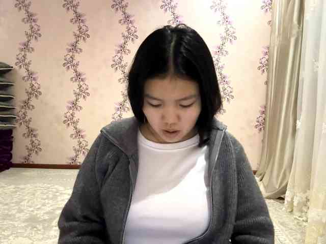 MagdalenaAlouf webcam