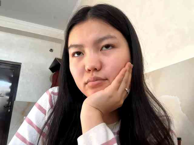 MagdalenaAlouf webcam