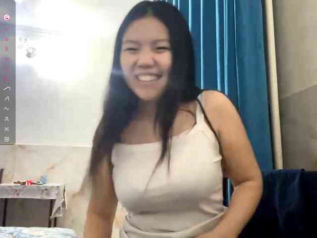 MagdalenaAlouf webcam