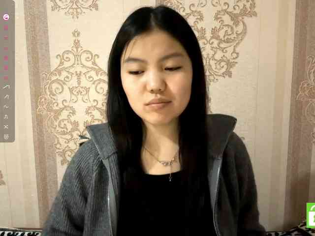 MagdalenaAlouf webcam